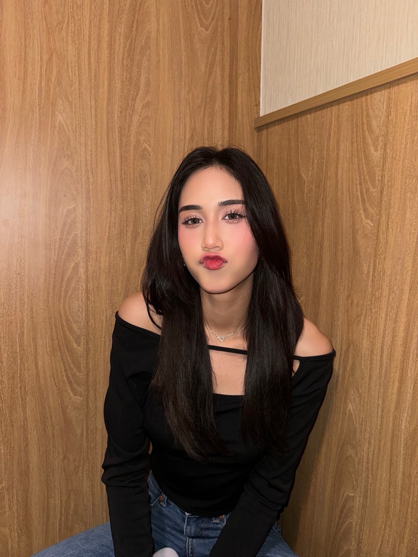 Eve BNK48. Check out these amazing videos! - iAM48 Official Application