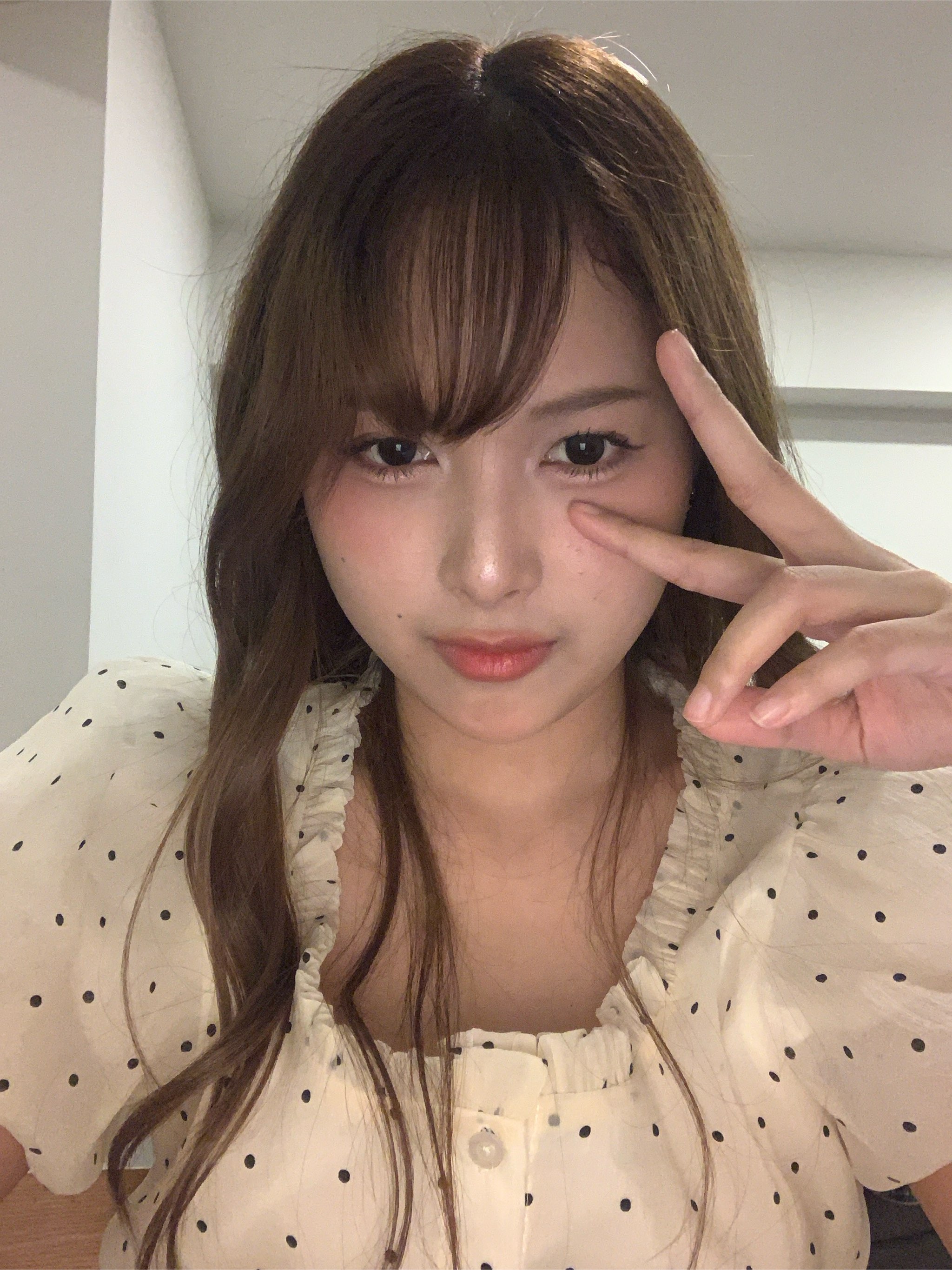check-out-nana-s-live-iam48-official-application